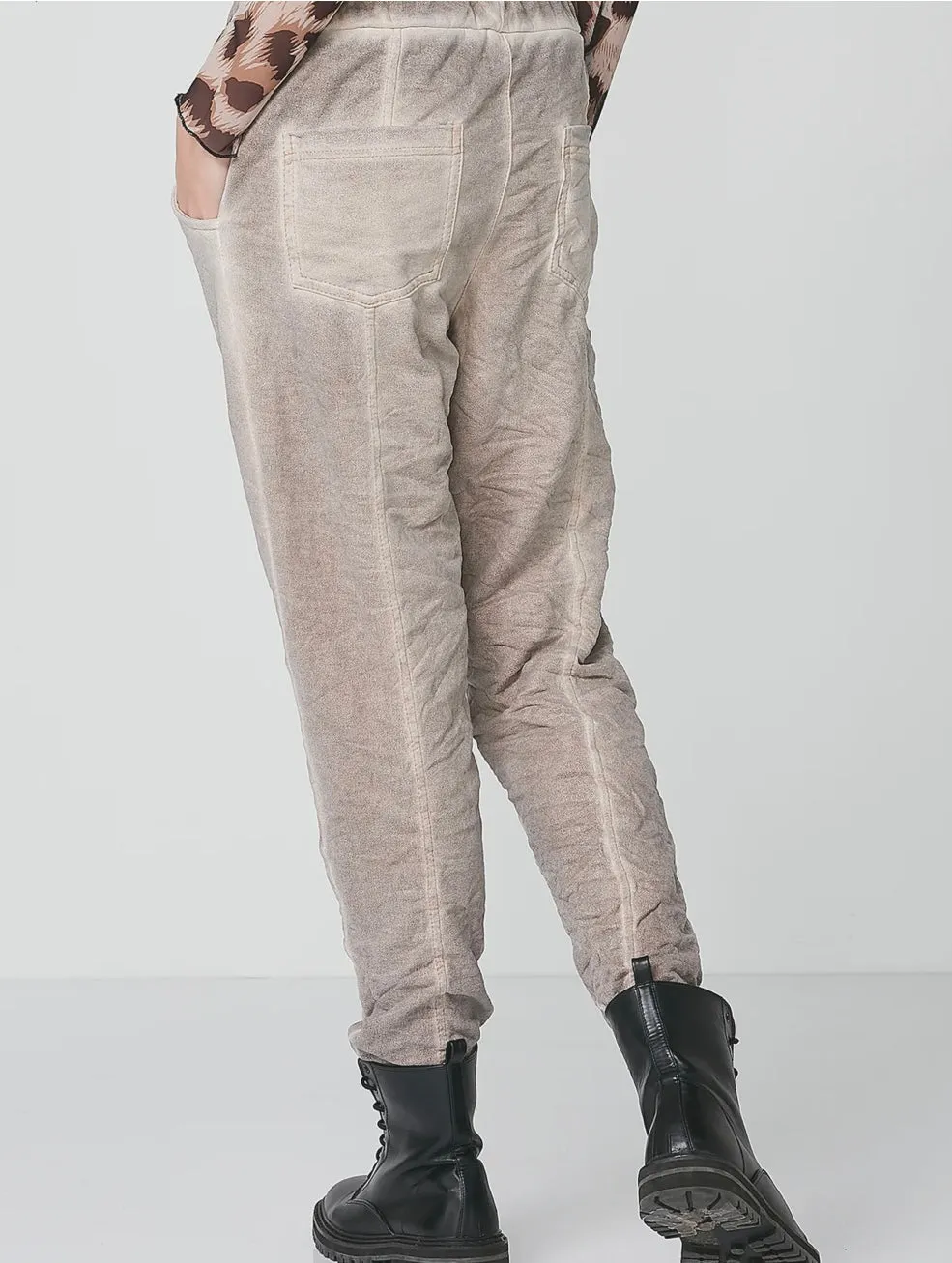 7787-10 Rabiha Trousers