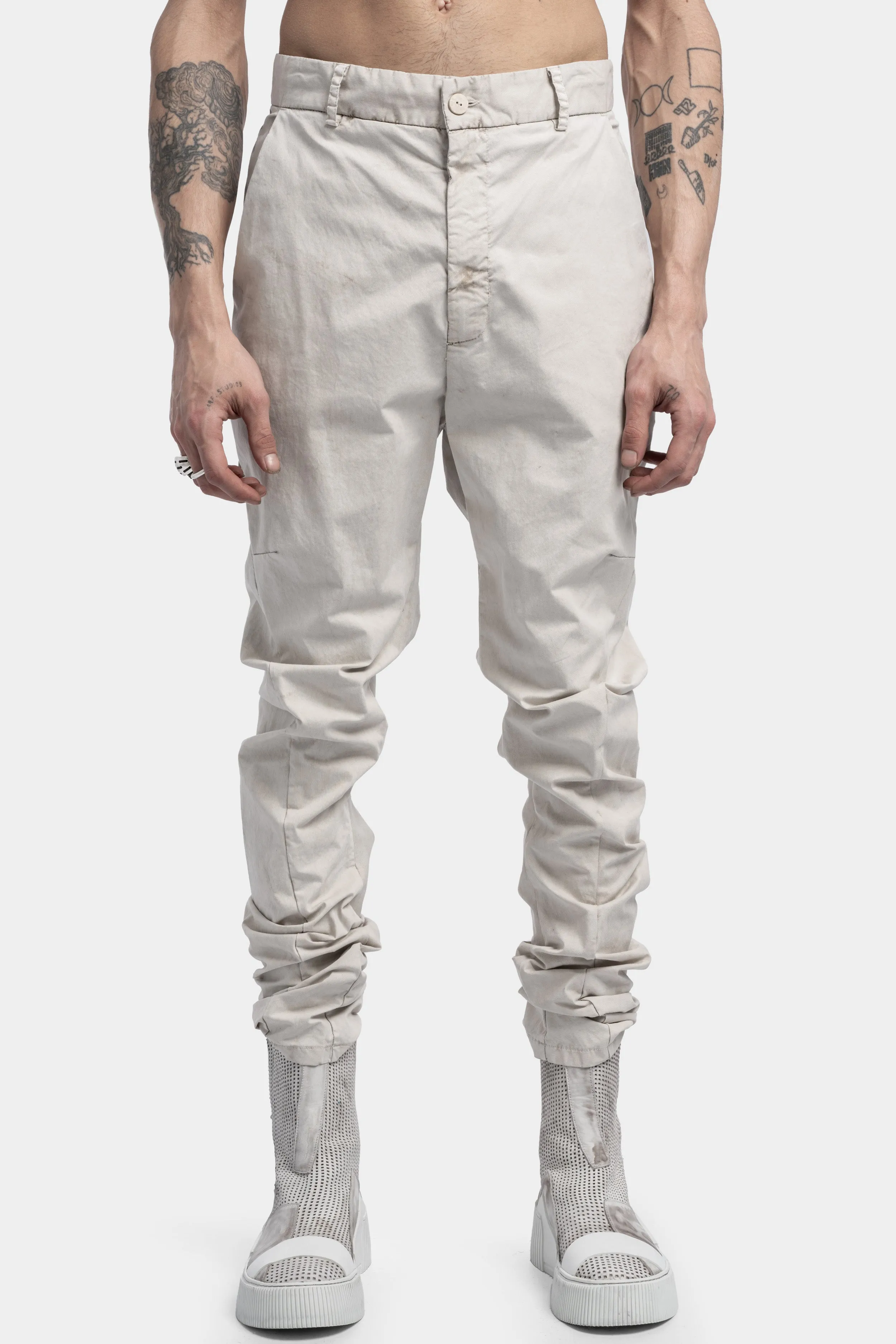 Anatomical trousers, Off-white