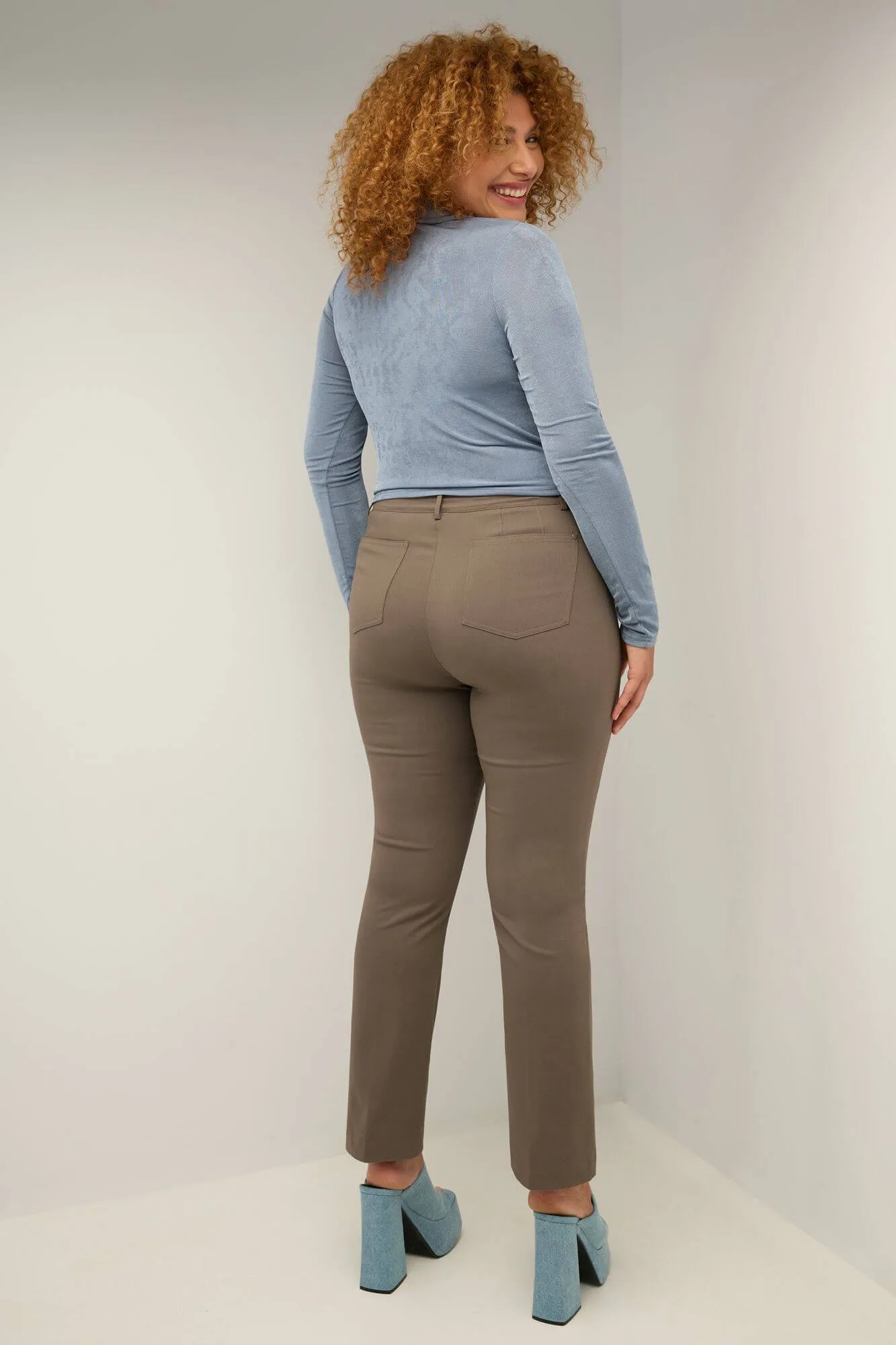 Curvy Tummy Control Pants with 5 Pockets