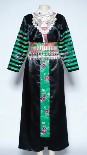 Hmong Txaij Green Floral Outfit (40")