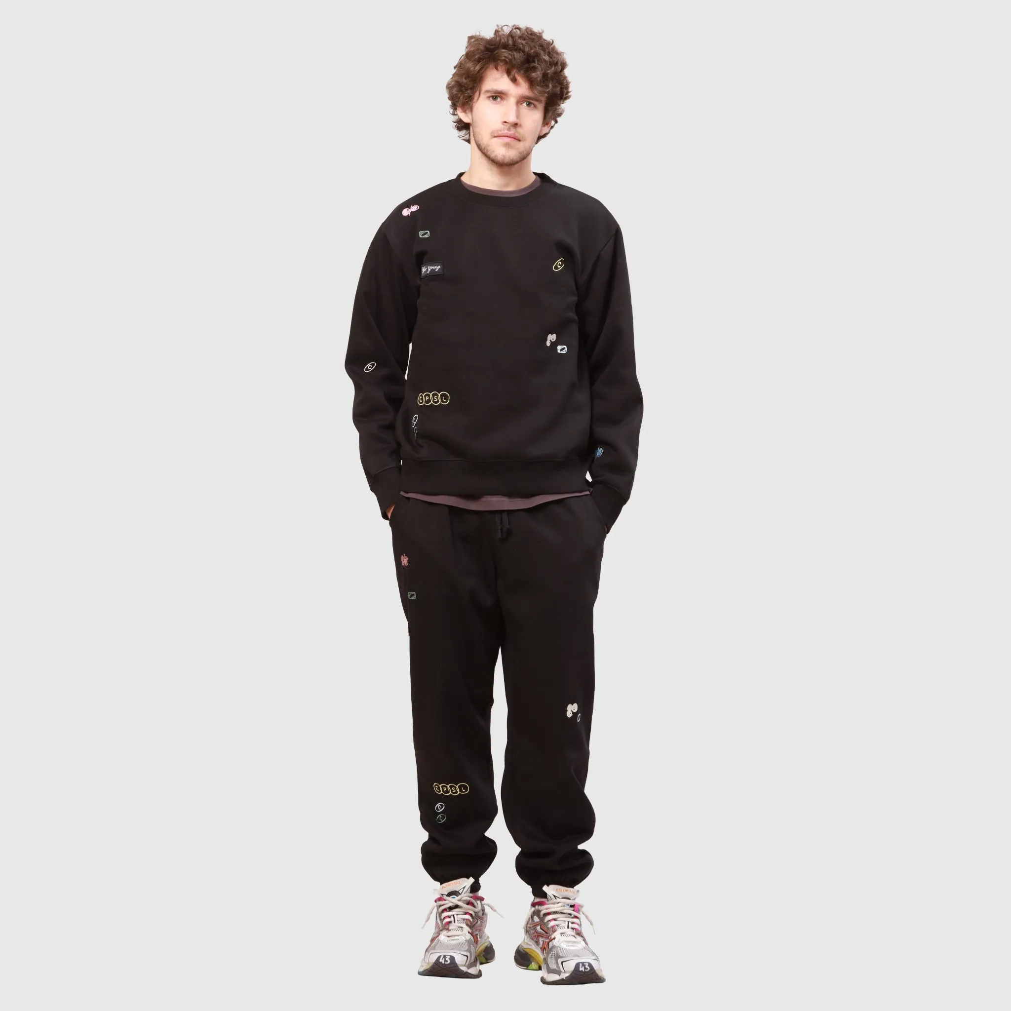 LOGO UNIVERSE SWEATPANTS (Washed Black)