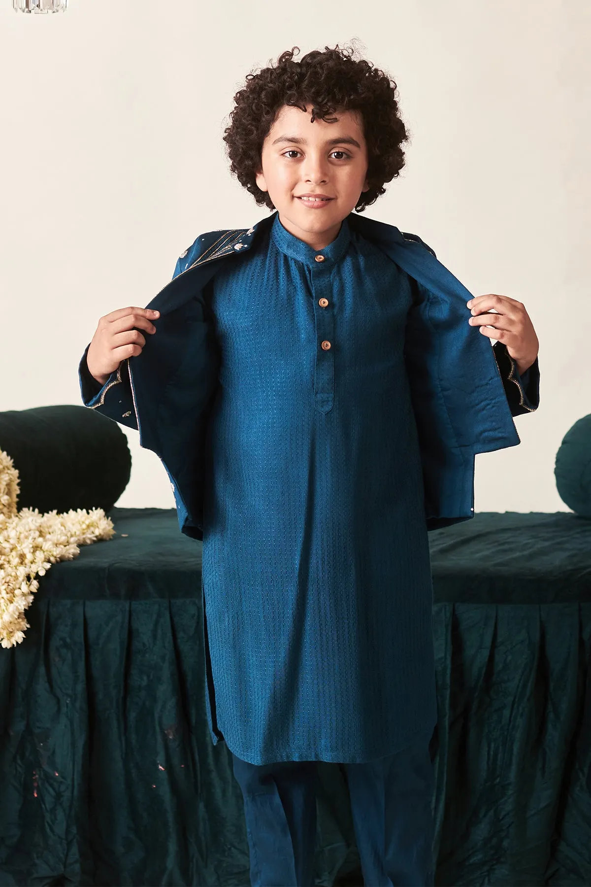 Masheer- Kurta Pyjama Set With Jacket- Set Of 3