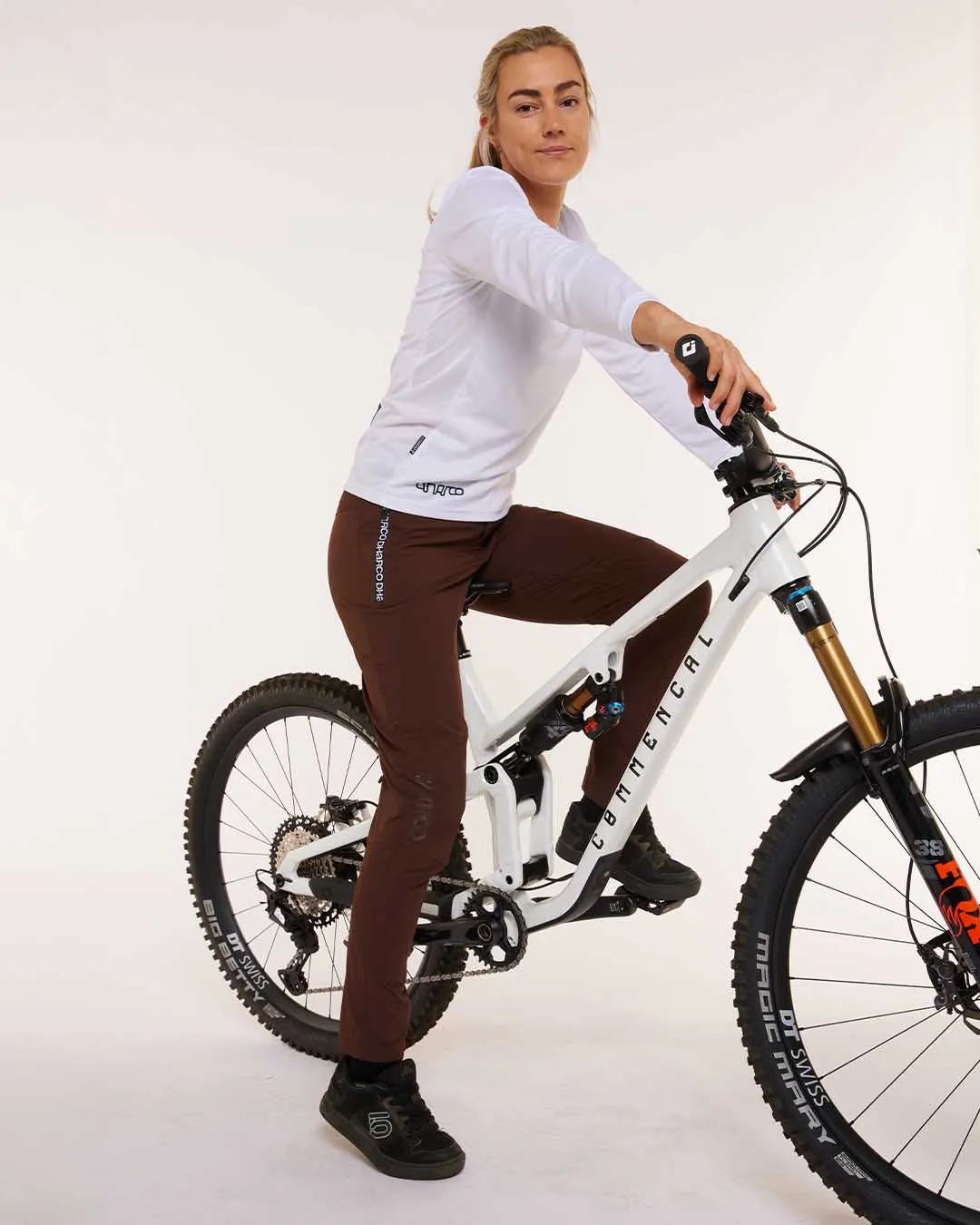 Womens Gravity Pants | Loam